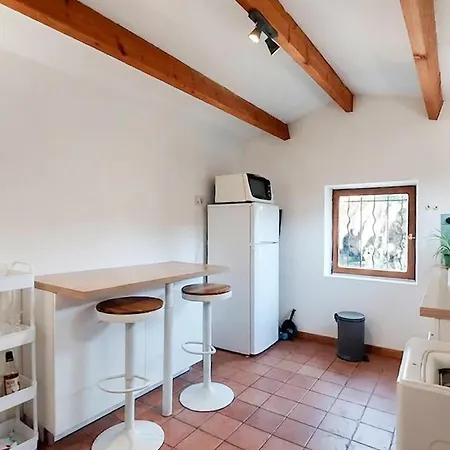 Hébergement de vacances Charmante Maisonnette *
